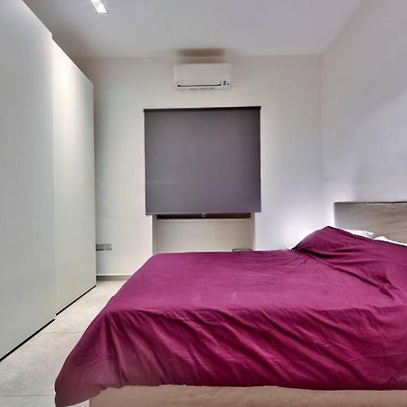 Modern 3 Bed & 2 Bth Apt スリーマ エクステリア 写真