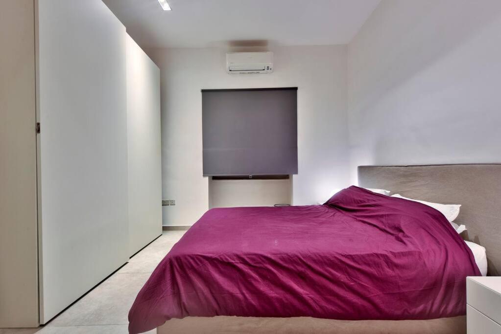 Modern 3 Bed & 2 Bth Apt スリーマ エクステリア 写真