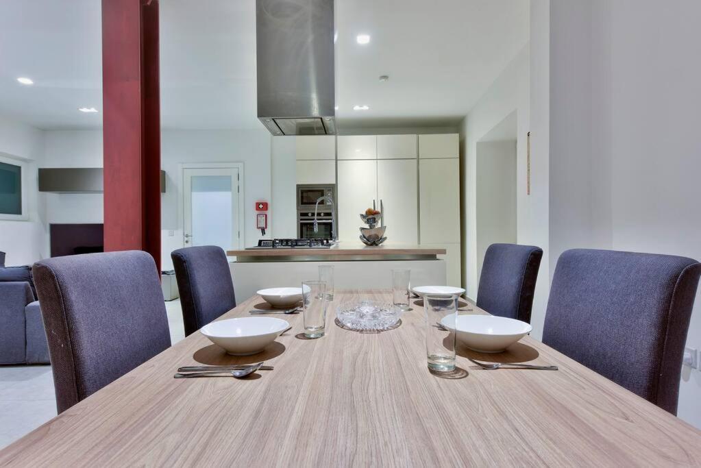 Modern 3 Bed & 2 Bth Apt スリーマ エクステリア 写真